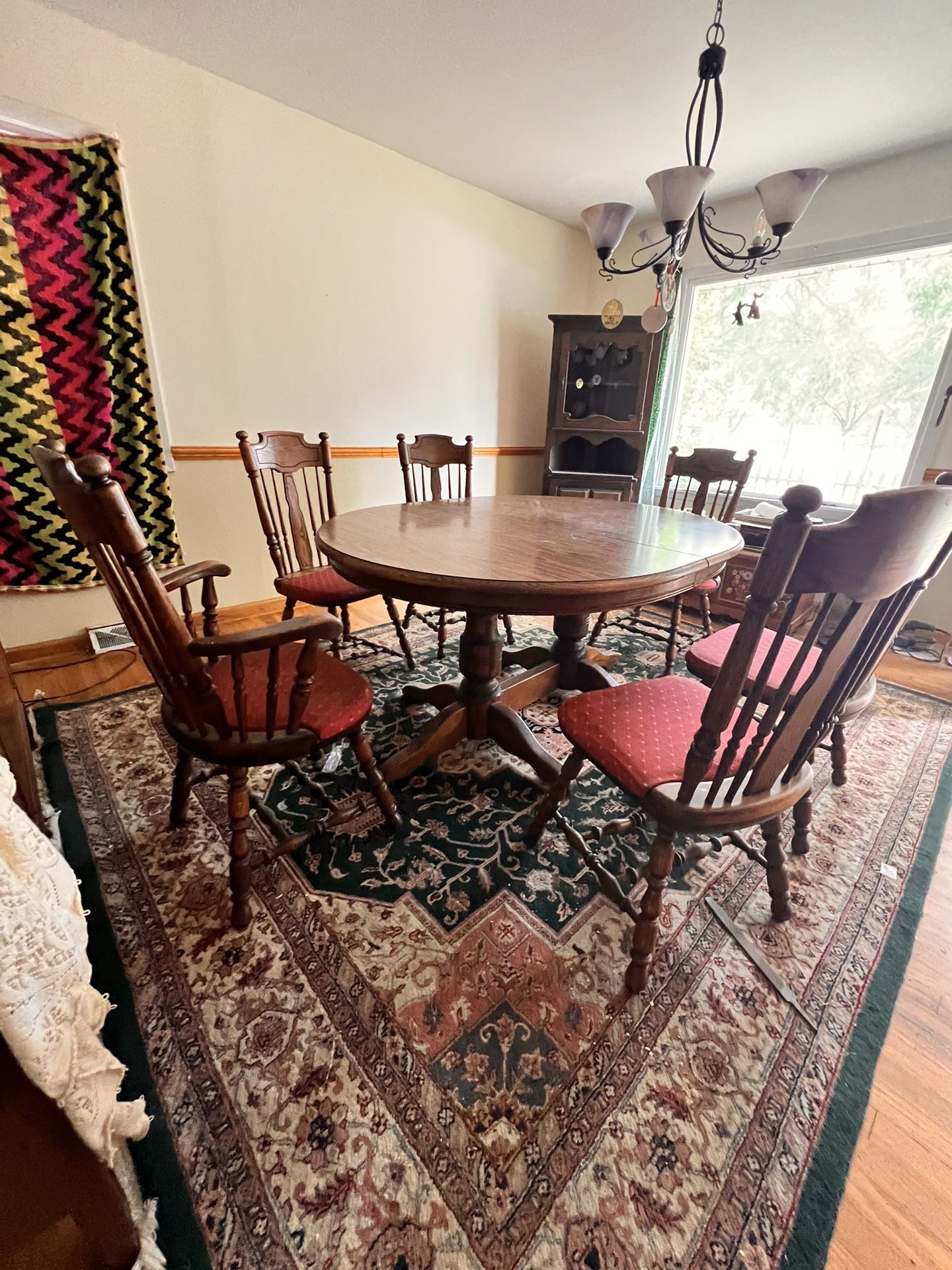 Dining Table And 6 Chairs