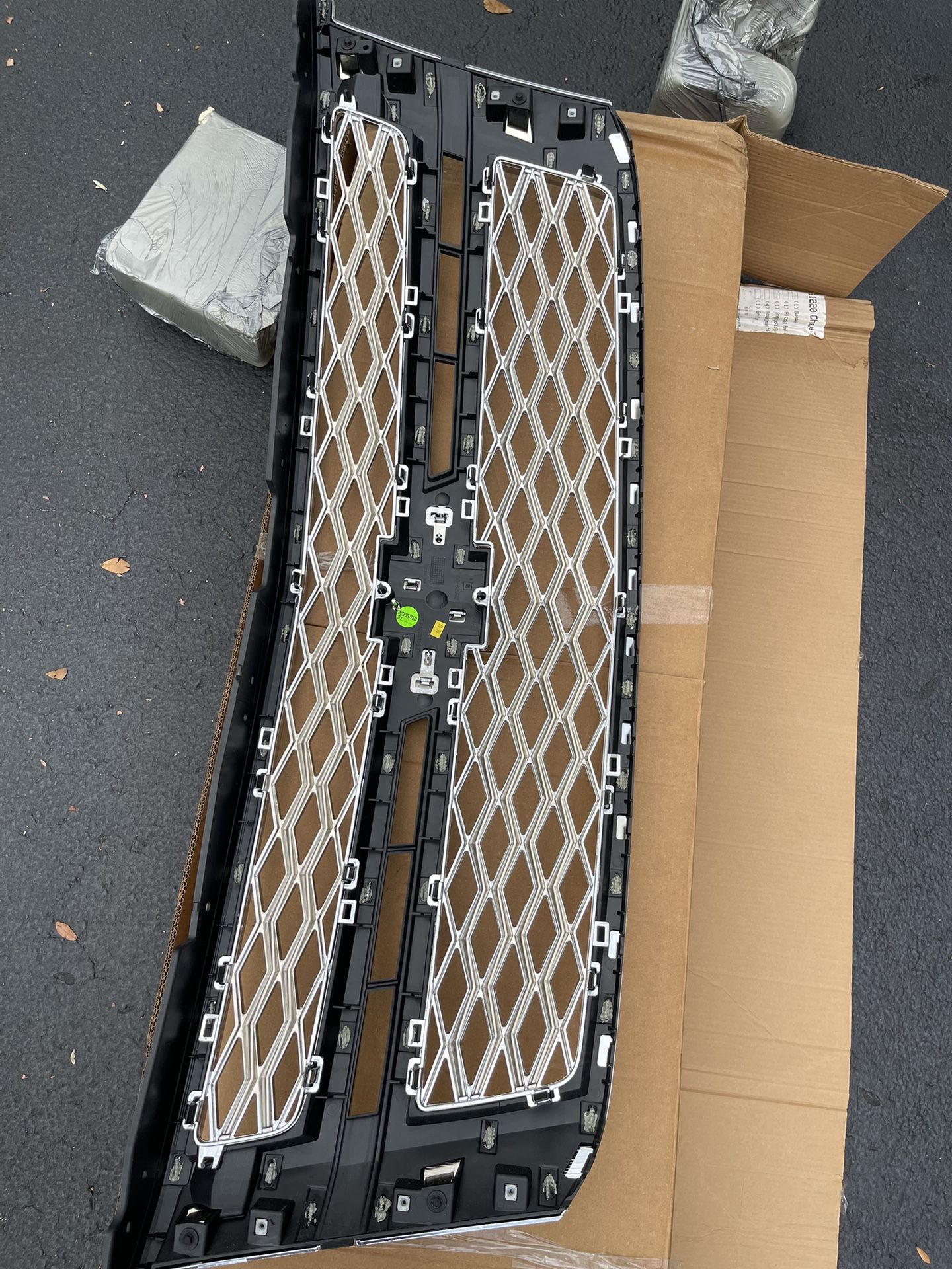 Chevrolet Tahoe (2015-2018) Chrome grille