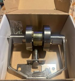 Brinks Commercial HD Keyed Entry Lever Satin Chrome