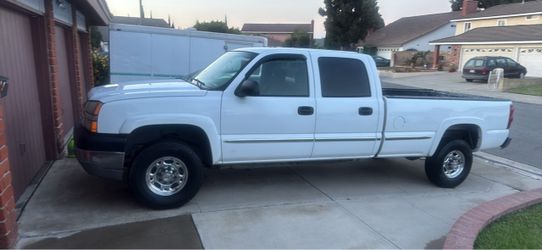 Chevrolet Silverado Crew Cab Long Bed Pickup
