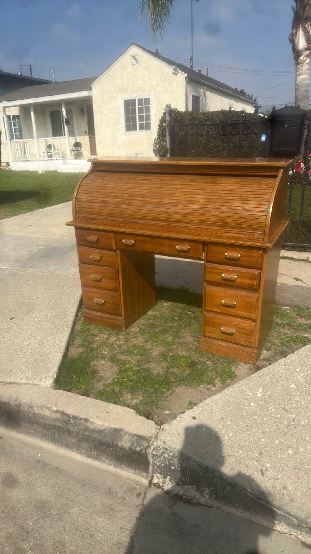 Free Desk