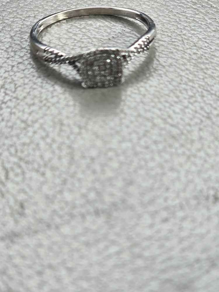 Women's Ring