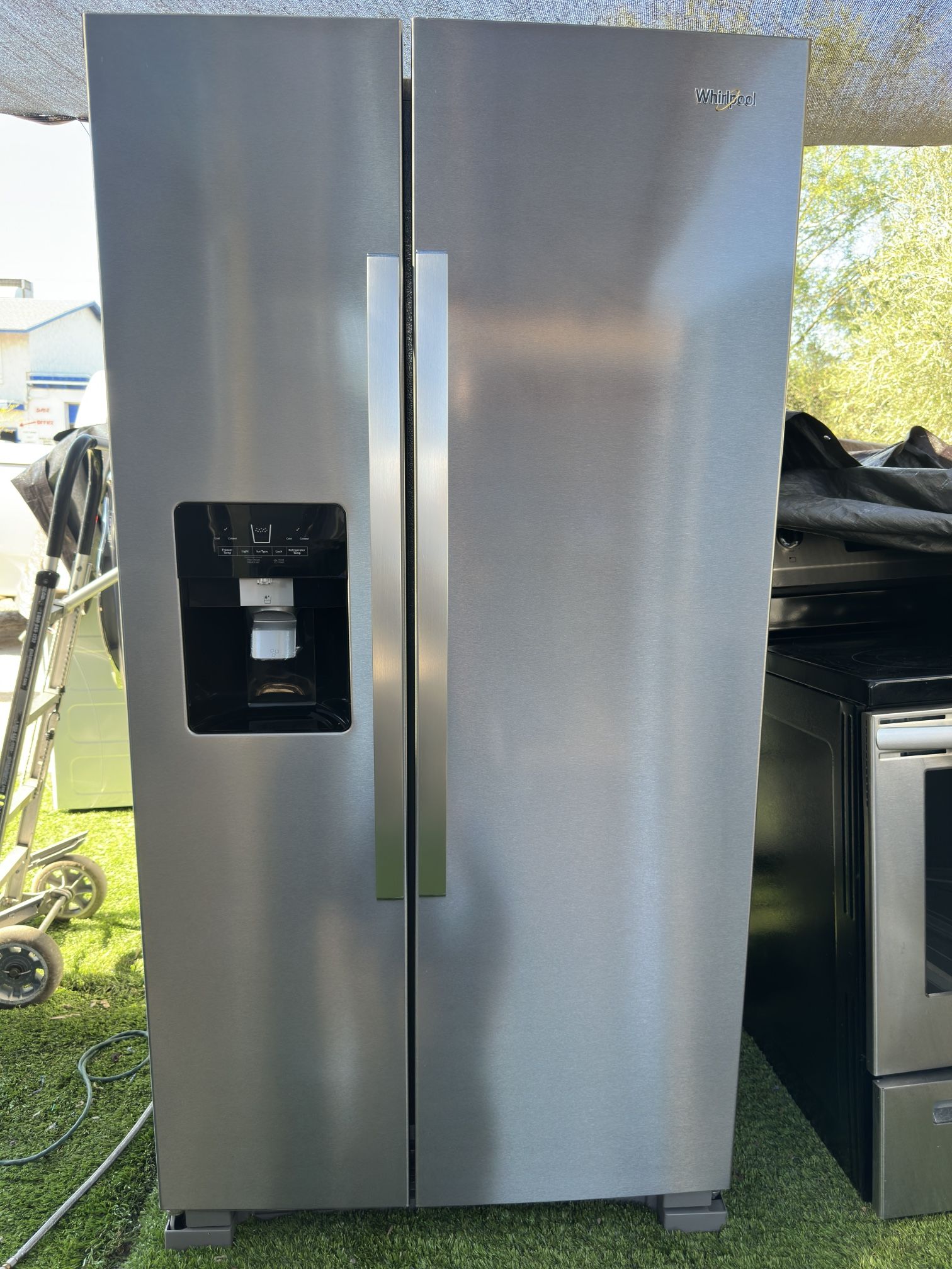 04/18/24- Whirlpool stainless steel fridge 