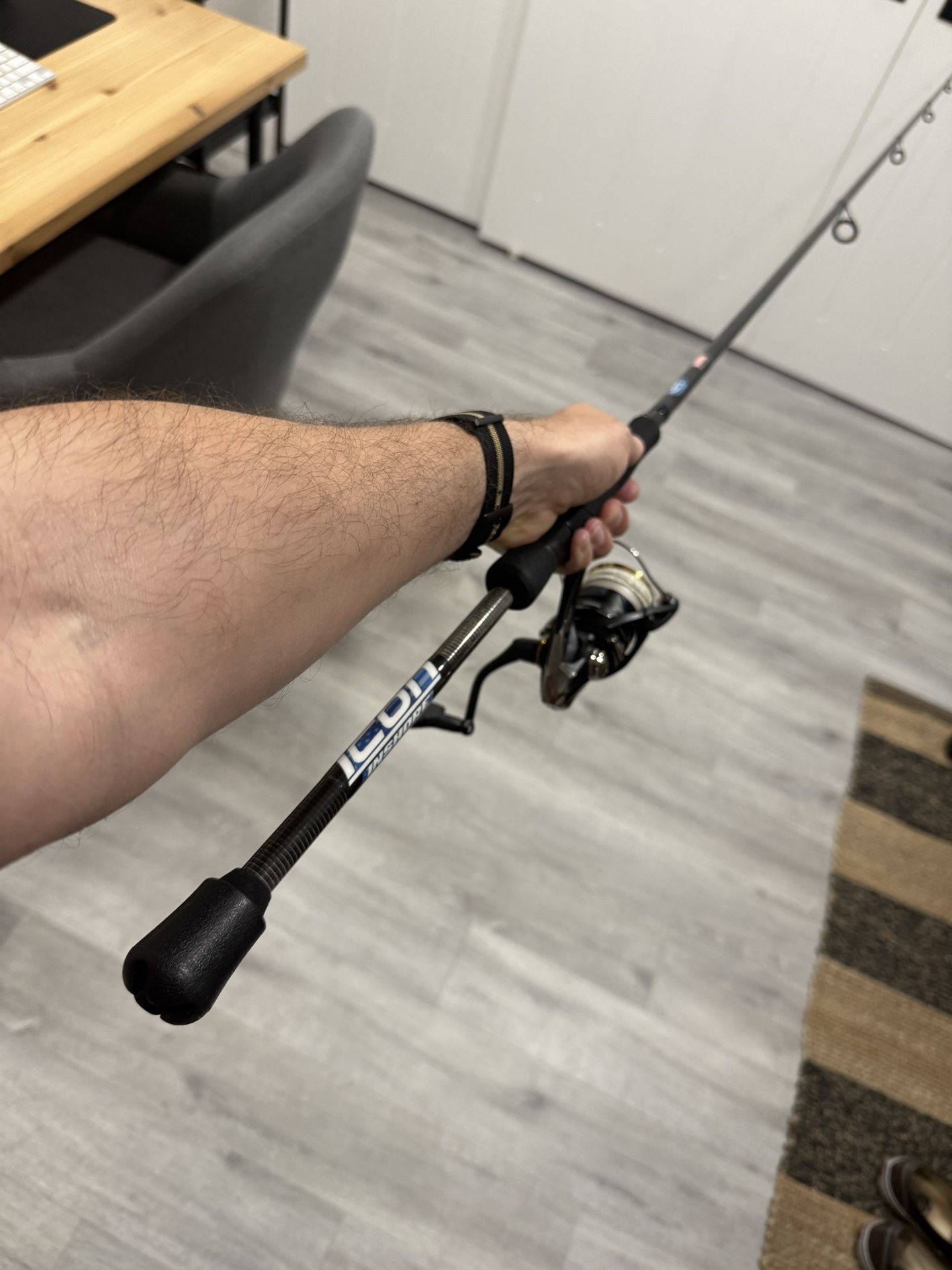 Cashion Icon Fishing Rod