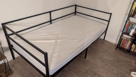 Twin bed frame + mattress