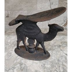 Cast Iron Camel Shoe Shine Cobble Stand Foot Rest Doorstop