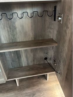 LED Makeup Vanity w/ Lighted Mirror & Stool MUST PICK UP