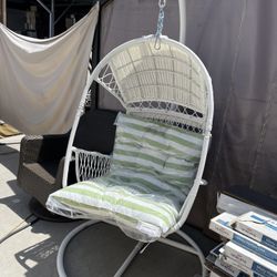 Wicker Swing