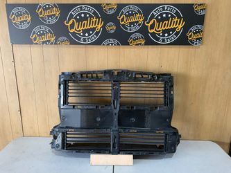 2020 2021 2022 2023 2024 2025 Lincoln Corsair Radiator Core Support