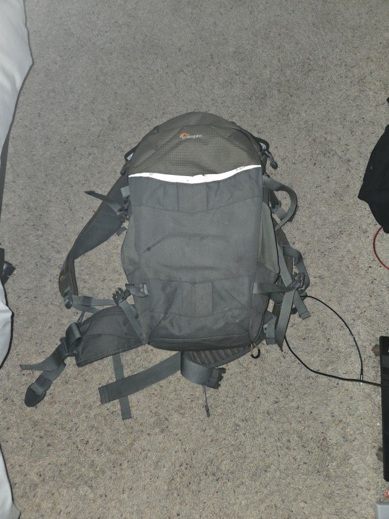 Camera Backpack - Lowepro Flipside Trek BP 450