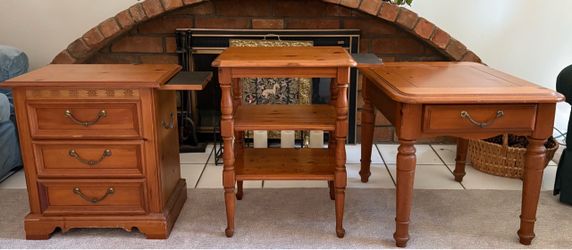 Set of 3 Oak Side Tables
