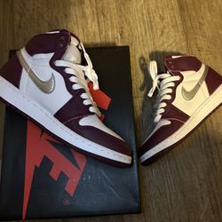 Air Jordan 1 Retro High OG GS – Size 4Y – Gently Worn 