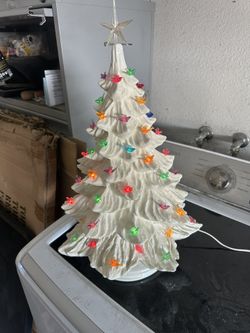 Three piece Christmas tree very nice