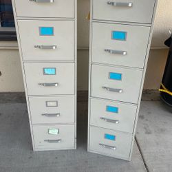 2 File Cabinets 