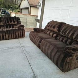 Free Delivery ✅️ Cocoa Brown Recliner Couch Sofa With Recliner Loveseat Sofa Set 2pc . Clean Condition! 