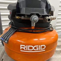 Ridgid Portable Electric Pancake Air Compressor 6 Gal. 150 PSI