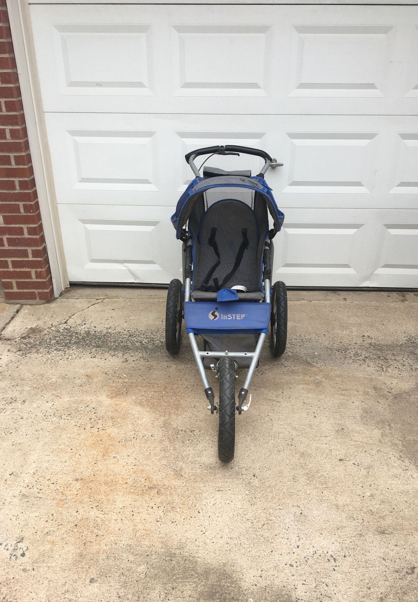 Instep 5k jogging stroller for Sale in Denver, CO OfferUp