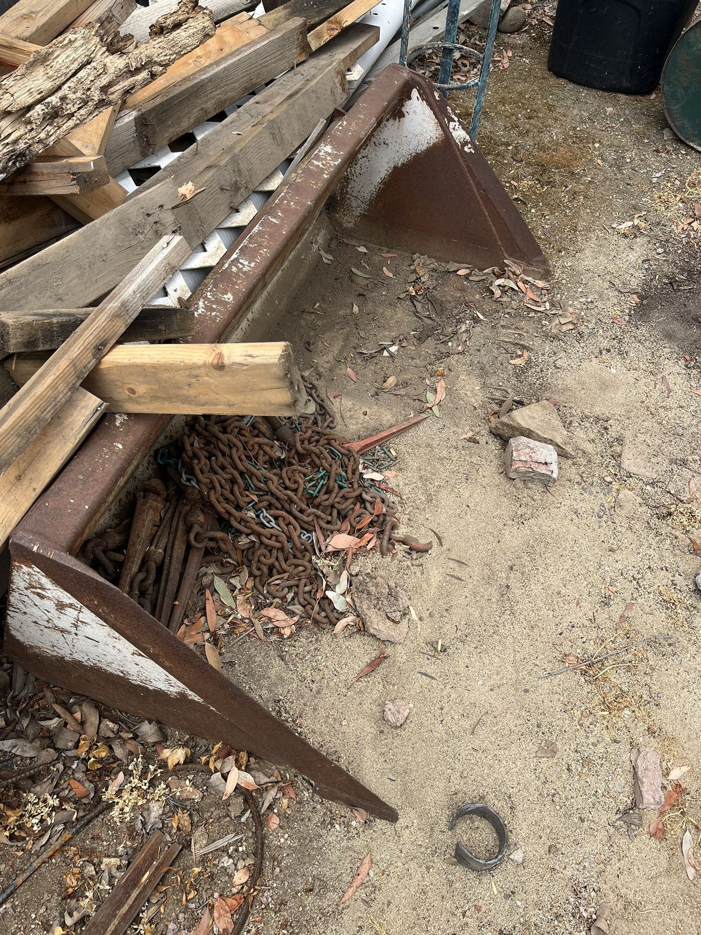 Bobcat Bucket
