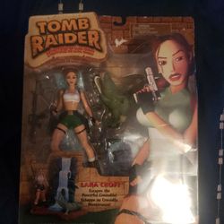 Tomb Raider Escapes The Powerful Crocodile!!
