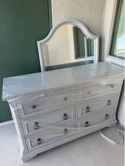 Dresser with mirror