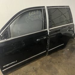 2015 -2018 Gmc Yukon Diver Side Doors Parts 