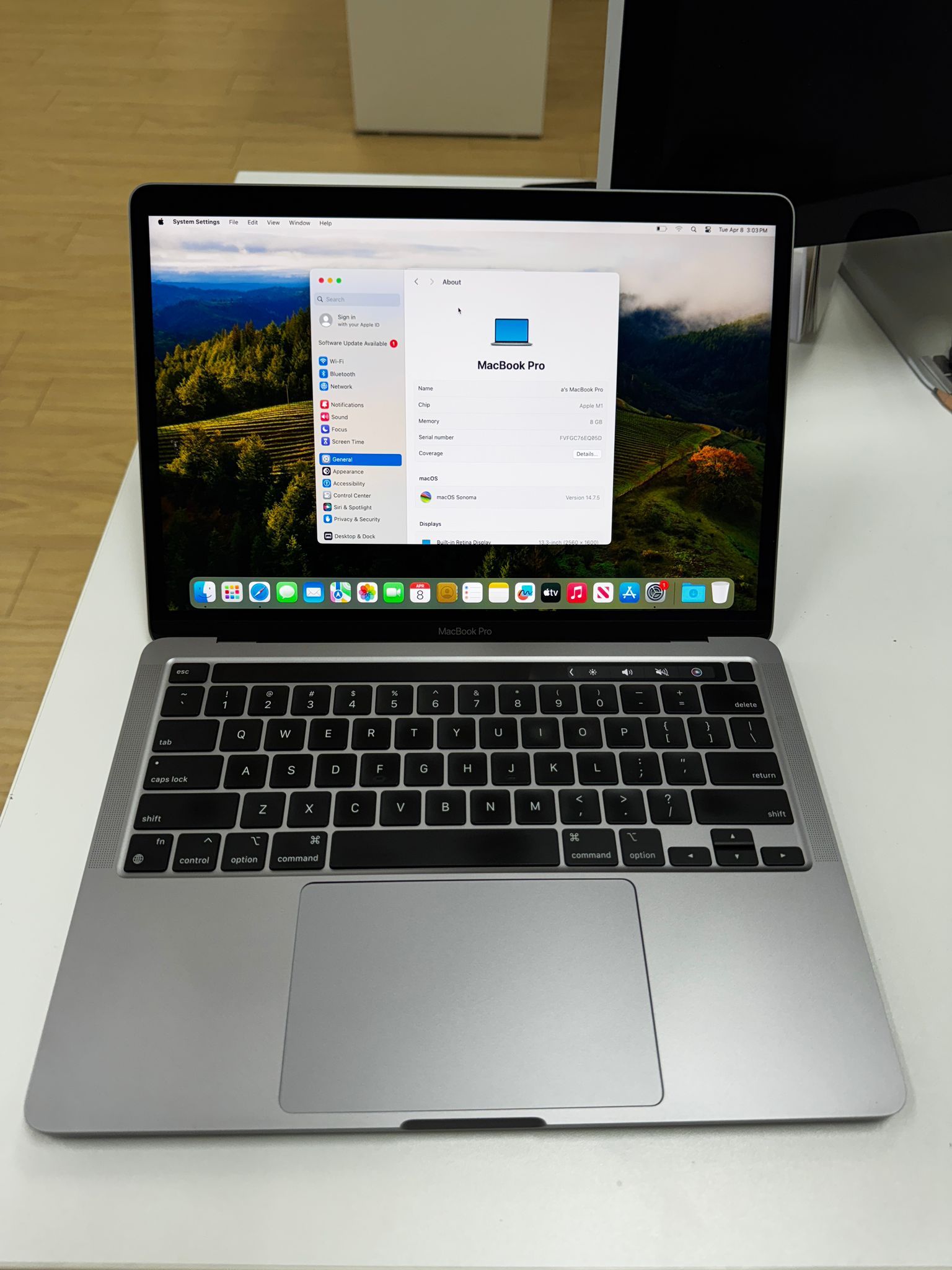 MacBook Pro M1 13-inch 8GB Ram 256GB SSD