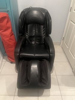Human Touch Immersion Full Body Massage Chair – Zero Gravity – $750 OBO