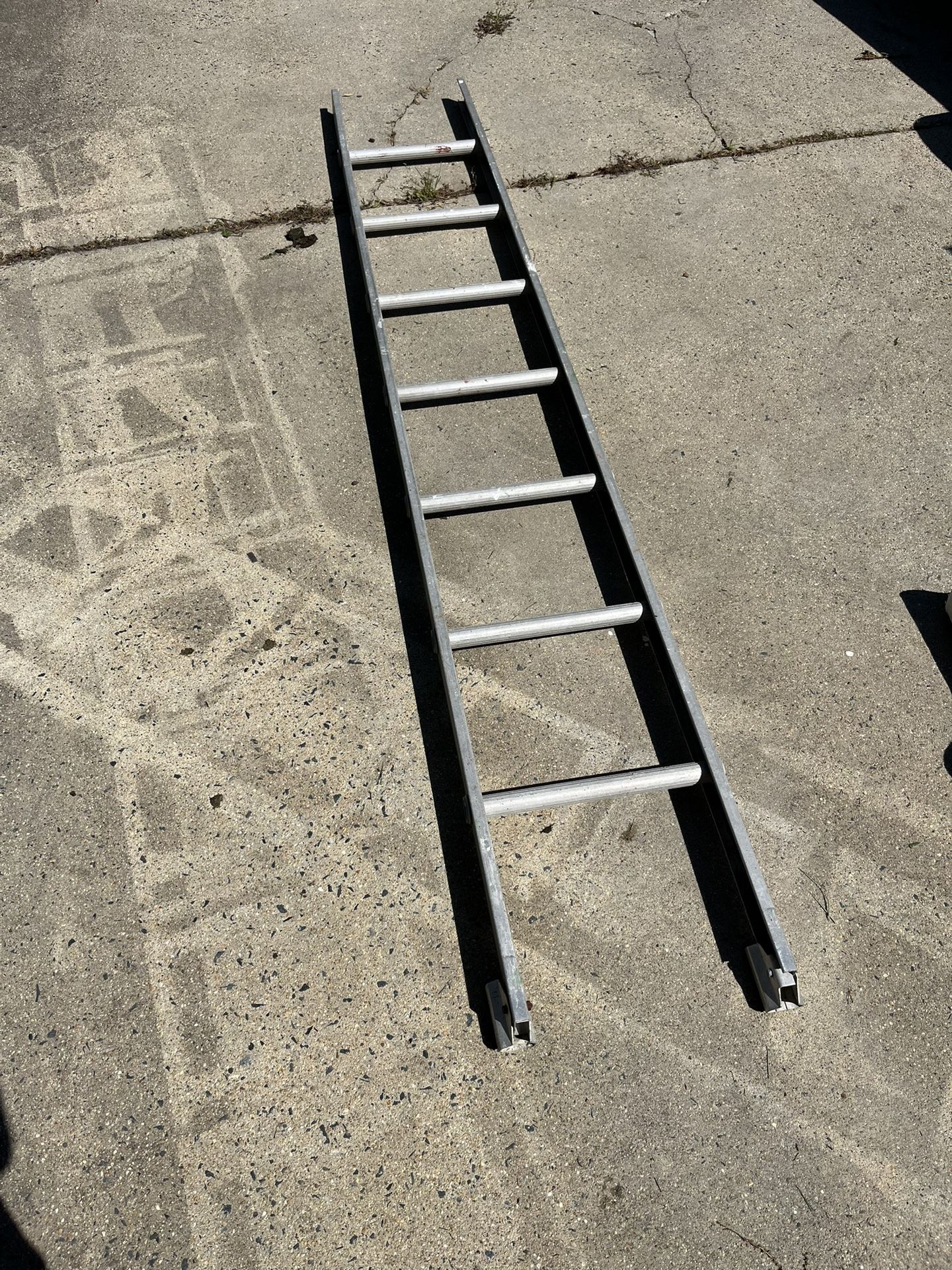 8’ Aluminum Ladder