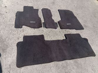 Floor Matts Honda CR-V 2002-2006 OEM floor mats