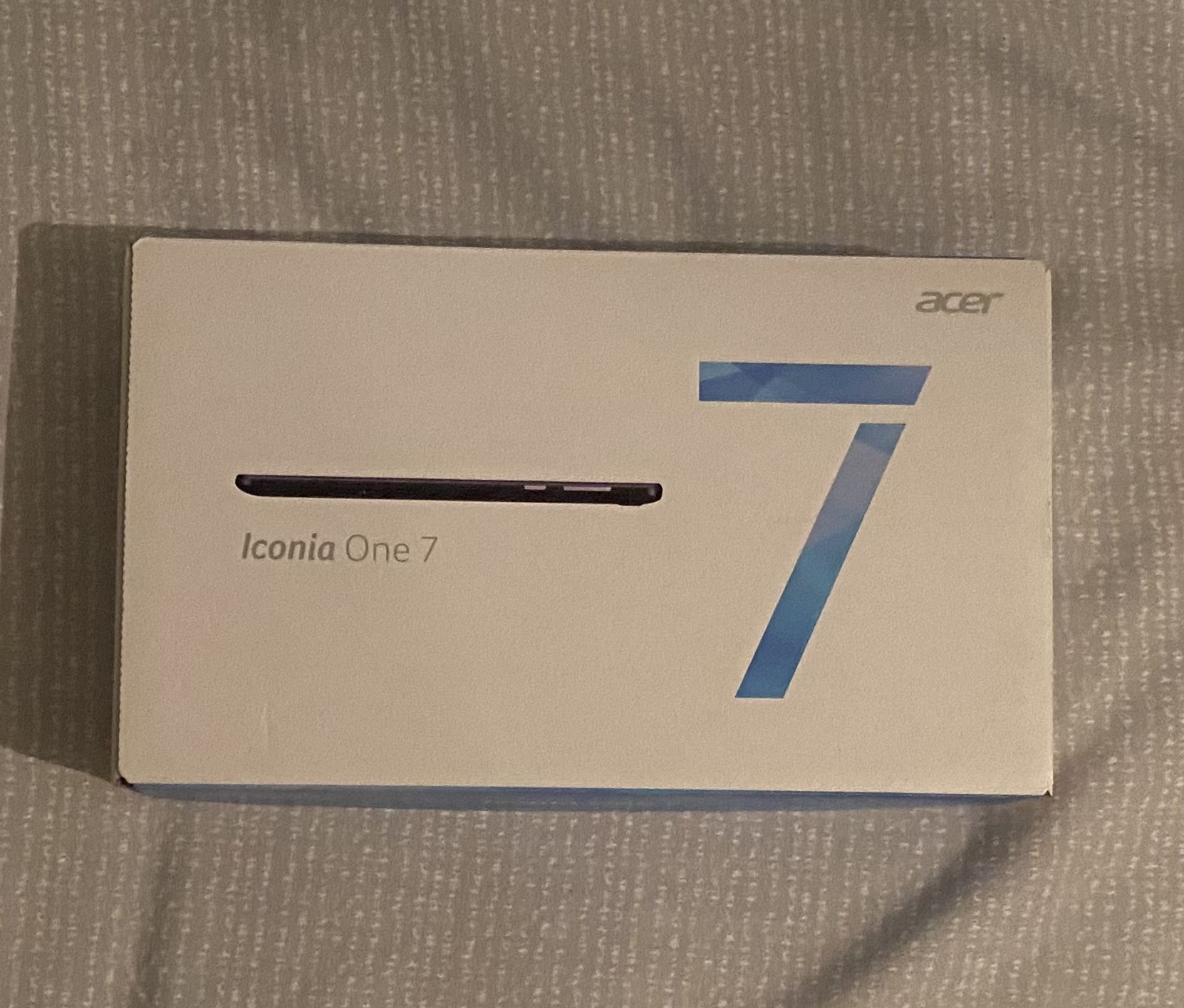 Aced Iconia One 7 Electronics & Media