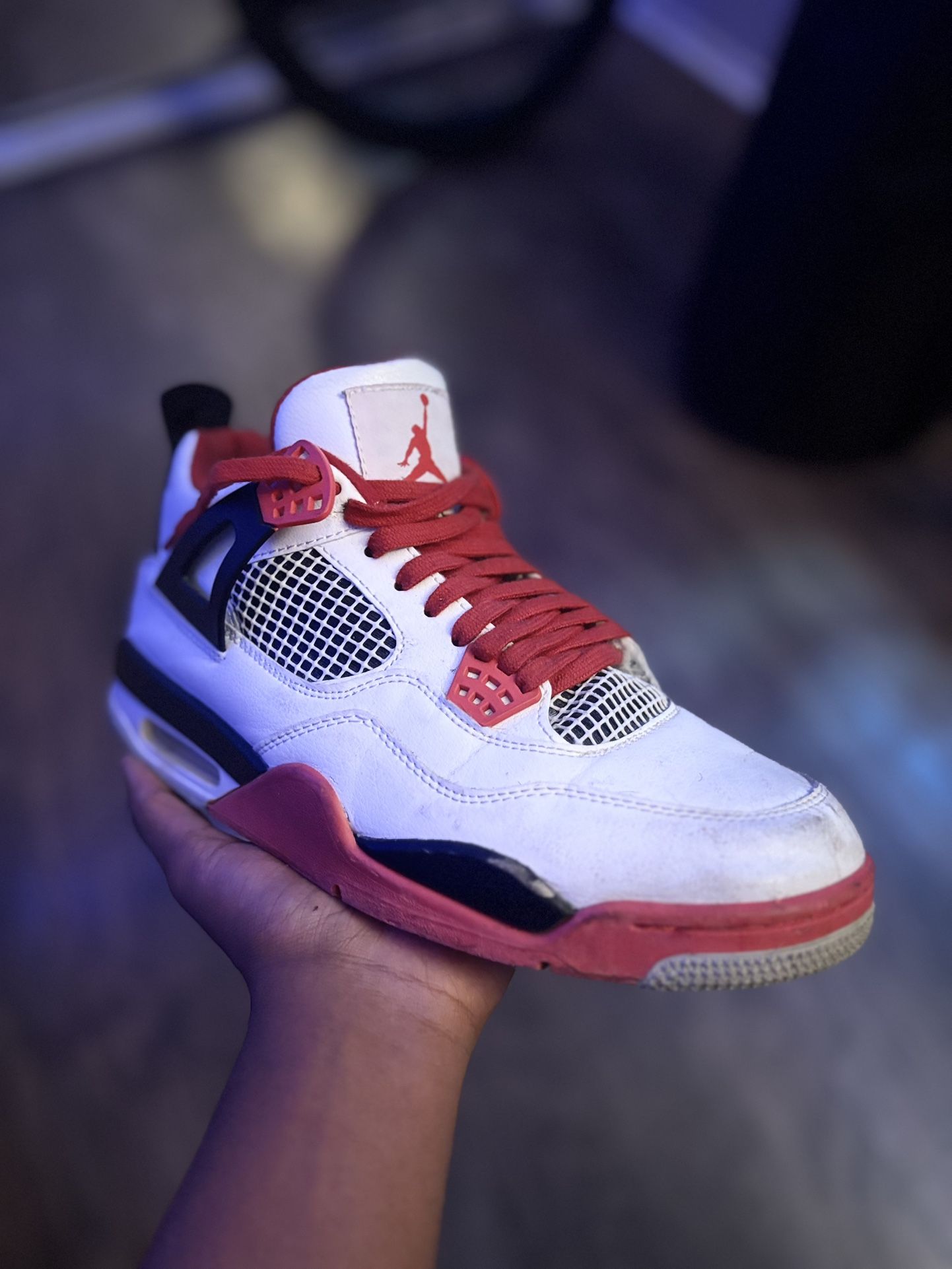 fire red jordan 4