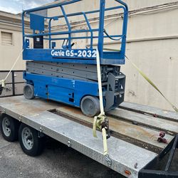 Genie GS-2032 Hydraulic Lift