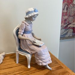 Lladro “My Poems” Girl Seated In Chair 