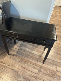 Make Up Desk With Mirror