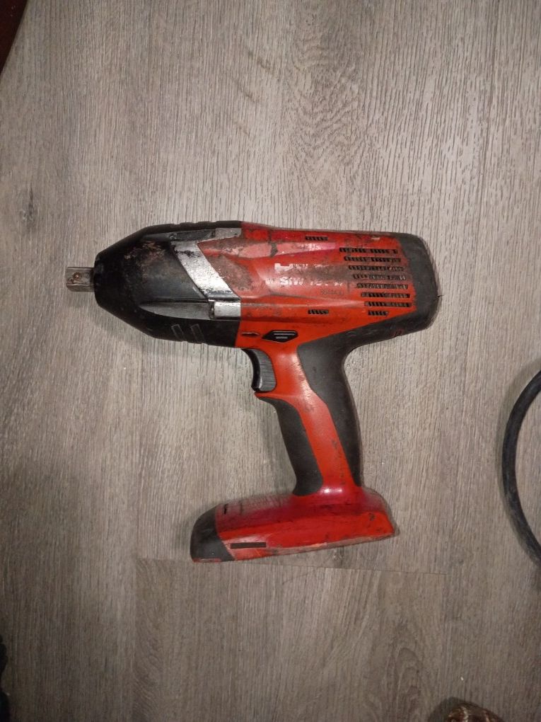 Hilti 22v Brushless 1/2" Drive Impact Wrench
