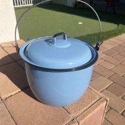 Sky blue Enamel Pot/lid With Pail Handle