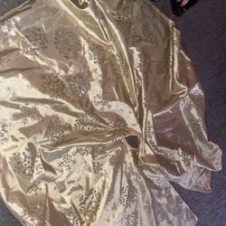 Gold Tree Skirt