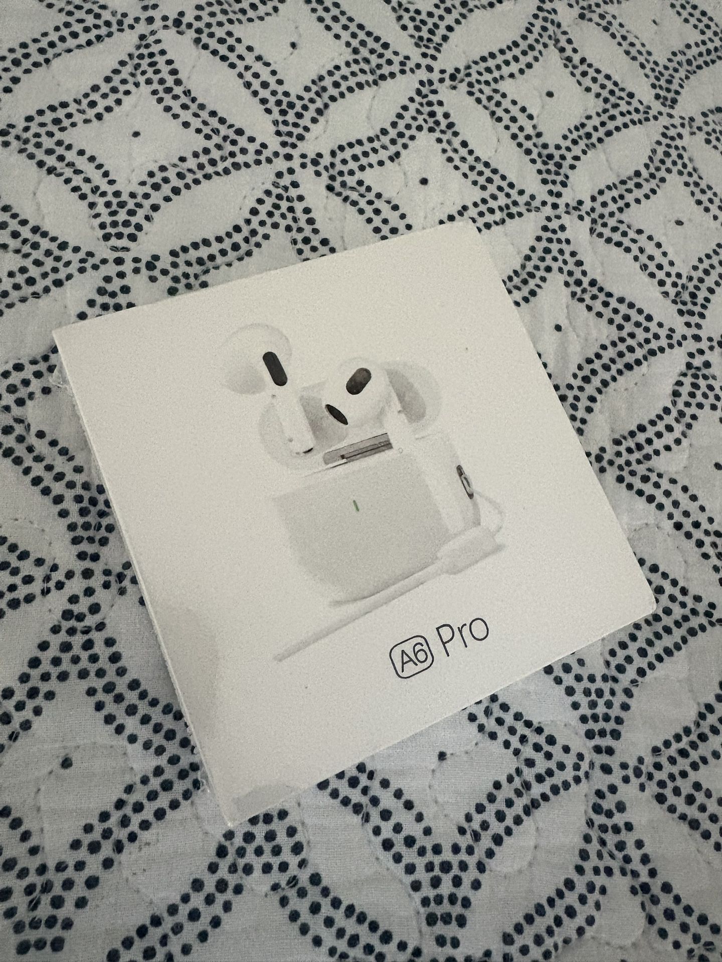 Wireless Earbuds 1of1 