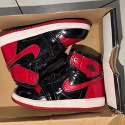 Air Jordan 1 Retro High OG patent ‘red’ 7C