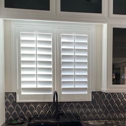 Interior Wood Shutters- Custom, Plantation, Professional Installation, Licensed Company, Window Treatments & Coverings, Persianas De Madera, Espanol