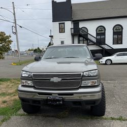 06 Chevy Silverado 
