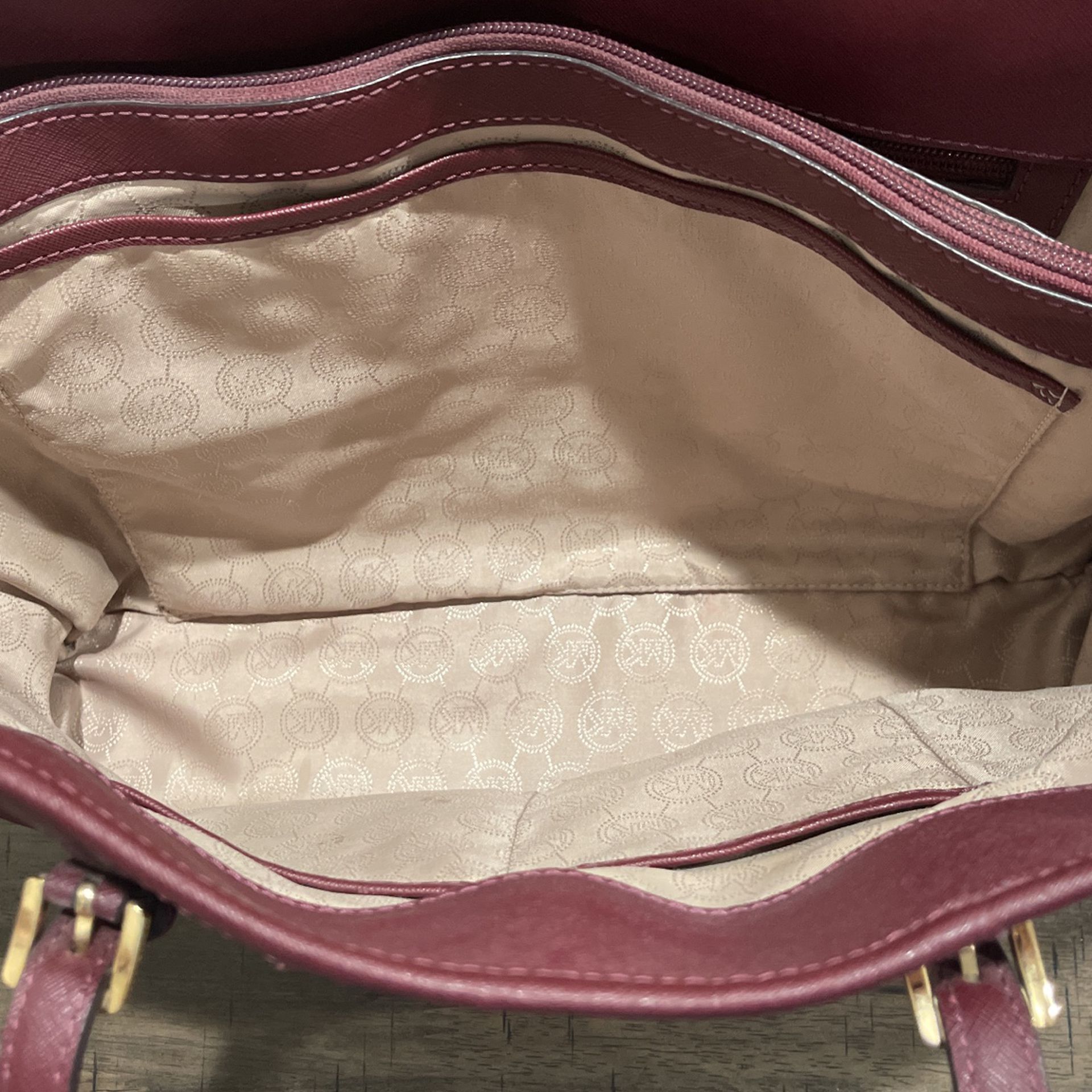 Michael Kors Sullivan Tote Bag for Sale in Chula Vista, CA - OfferUp