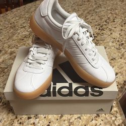 Adidas 9 1/2”