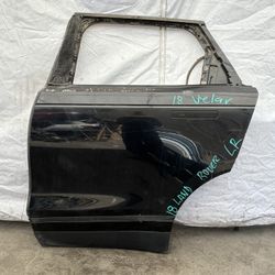 2018 Range Rover Velar Left Rear Door Shell