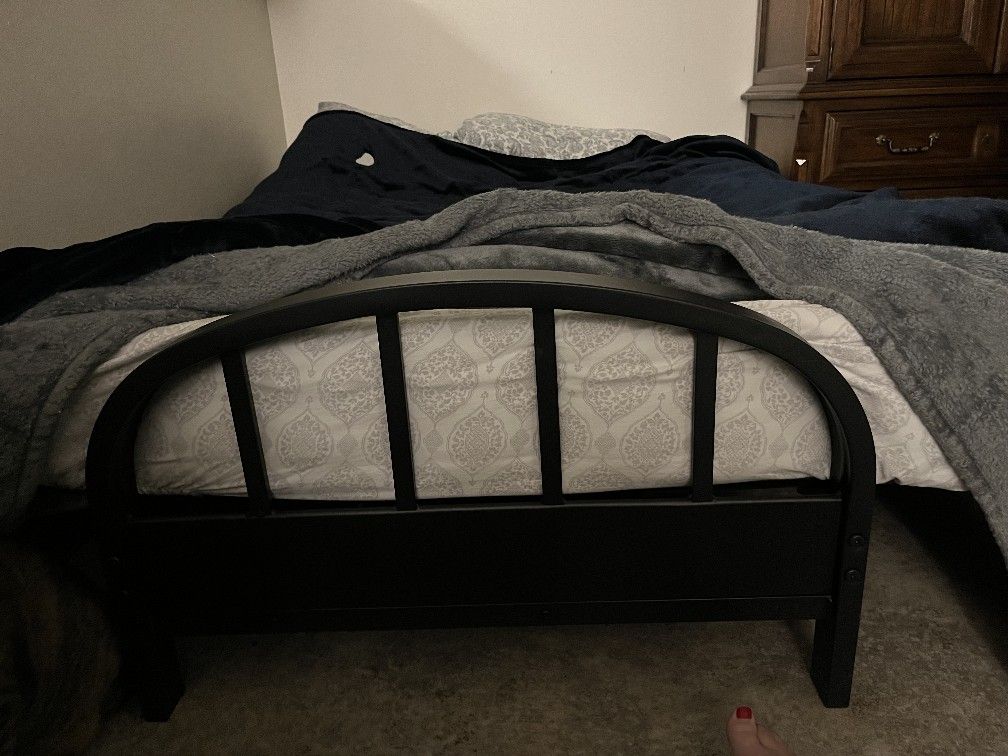 Full Size Futon And Frame 