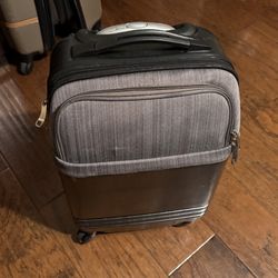 Wheeled Luggage/carry on
