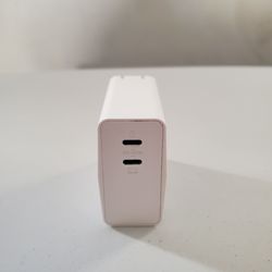 Insignia 100W  Dual Port USB-C Wall Charger