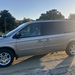 2004 Dodge Grand Caravan