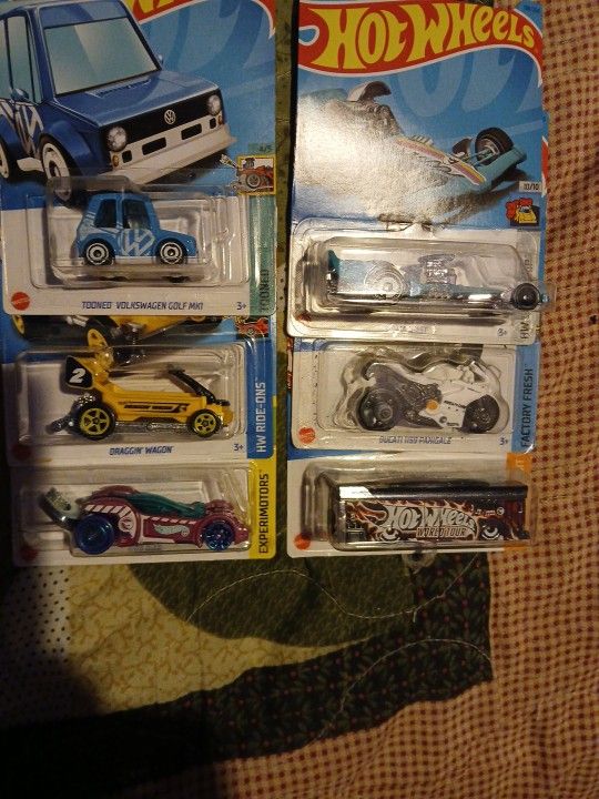 2001 Hot Wheels Treasure Hunts 