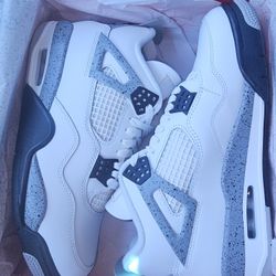 Jordan 4s